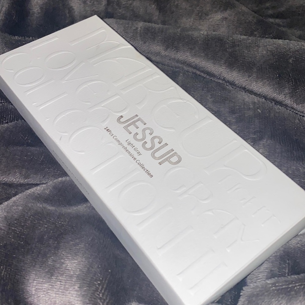 JESSUP - Light Grey - 14pcs Comprehensive Collection